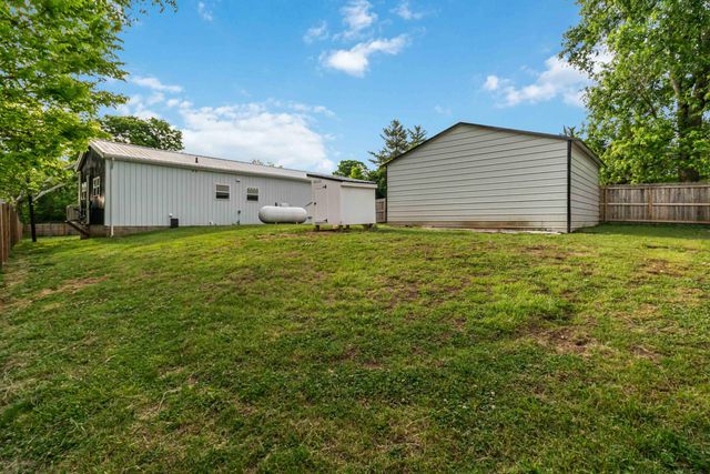 5821 Old Railroad Grade Road, Paint Lick, KY 40461