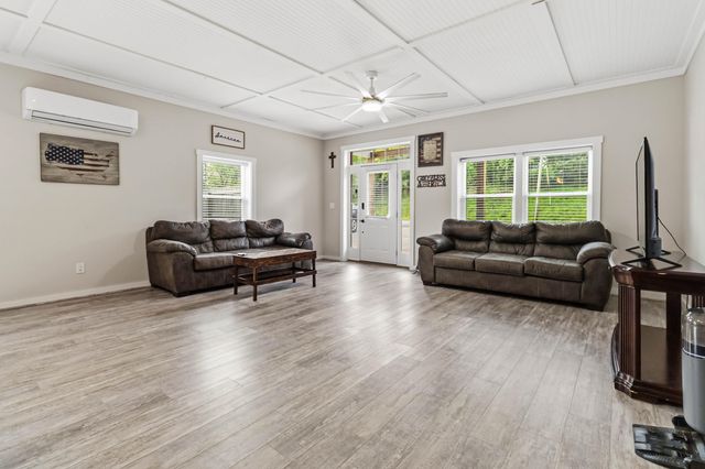 5821 Old Railroad Grade Road, Paint Lick, KY 40461