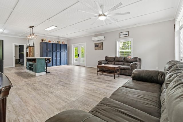 5821 Old Railroad Grade Road, Paint Lick, KY 40461
