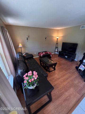14 Williams Street, Barnegat, NJ 08005