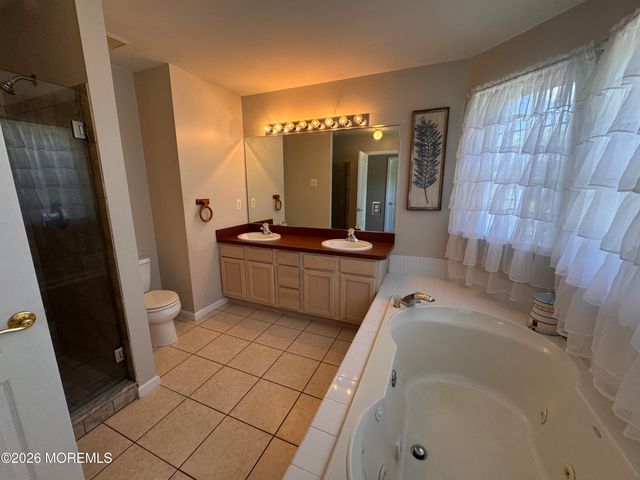 14 Williams Street, Barnegat, NJ 08005