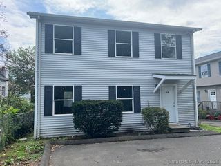 26 Orlando Avenue B, Stamford, CT 06902