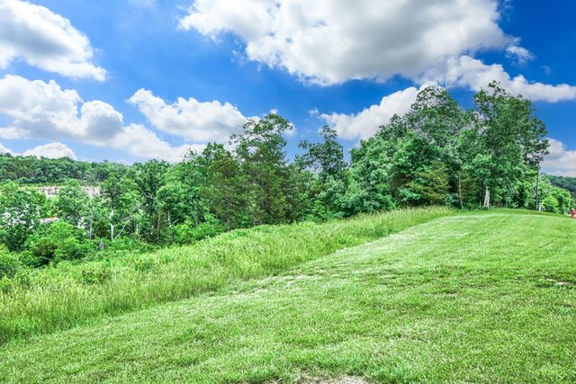 3507 CODY DR, Jefferson City, MO 65109