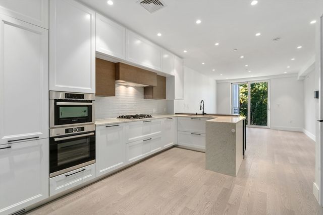 69 Walnut Street 2, Brookline, MA 02445