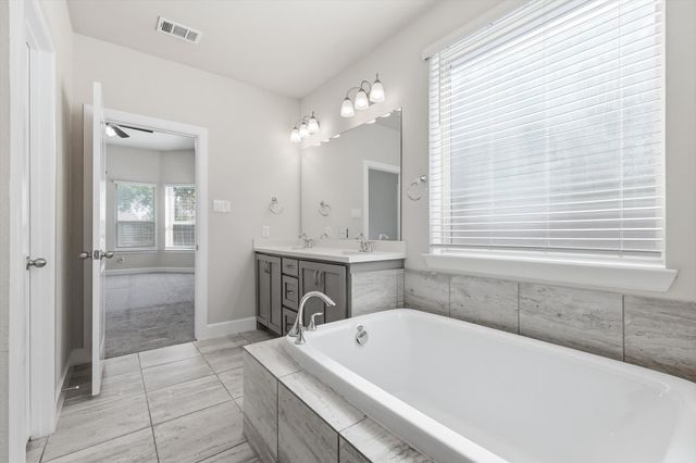 1113 15th, Argyle, TX 76226