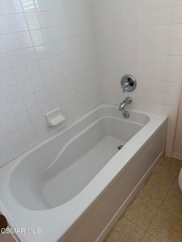 600 Clearwater Creek Drive, Newbury Park, CA 91320