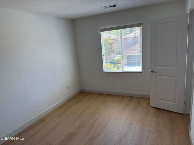 600 Clearwater Creek Drive, Newbury Park, CA 91320