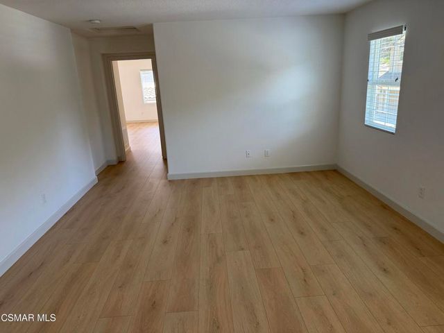600 Clearwater Creek Drive, Newbury Park, CA 91320