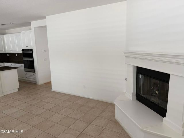 600 Clearwater Creek Drive, Newbury Park, CA 91320