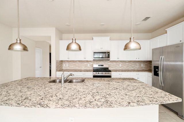 7513 OAK SPRING LANE, Davenport, FL 33837
