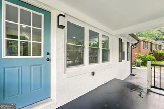 163 Oakcliff Court, Atlanta, GA 30331