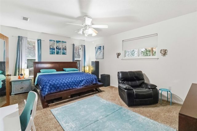 581 Highway 95 Highway S, Elgin, TX 78621