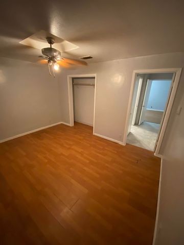 810 W Day Street, Denison, TX 75020