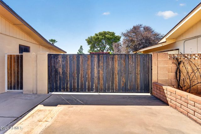 1329 E FOUNTAIN Street, Mesa, AZ 85203