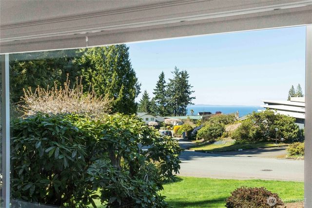 741 S 295th Place, Federal Way, WA 98003