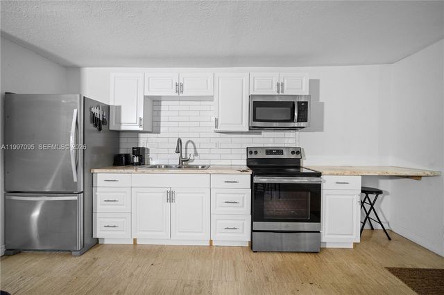 1181 NE 160th St 0, North Miami Beach, FL 33162