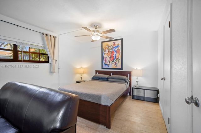 1181 NE 160th St 0, North Miami Beach, FL 33162