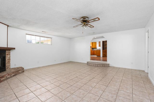 11071 Hume Avenue, Hanford, CA 93230