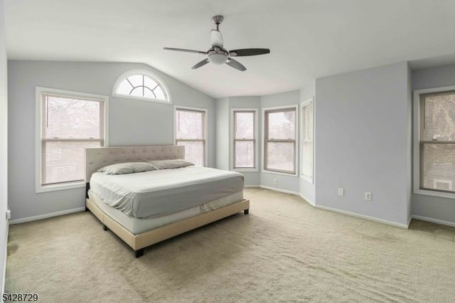 119 Hawthorne Ct, Rockaway Twp., NJ 07866