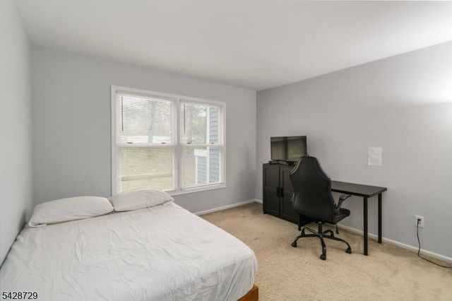 119 Hawthorne Ct, Rockaway Twp., NJ 07866