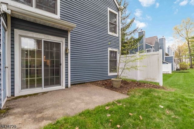 119 Hawthorne Ct, Rockaway Twp., NJ 07866