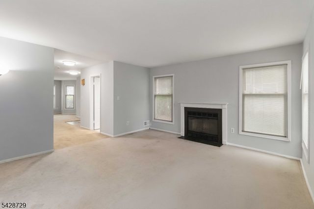 119 Hawthorne Ct, Rockaway Twp., NJ 07866