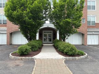 246 Regency Drive, Fishkill, NY 12524