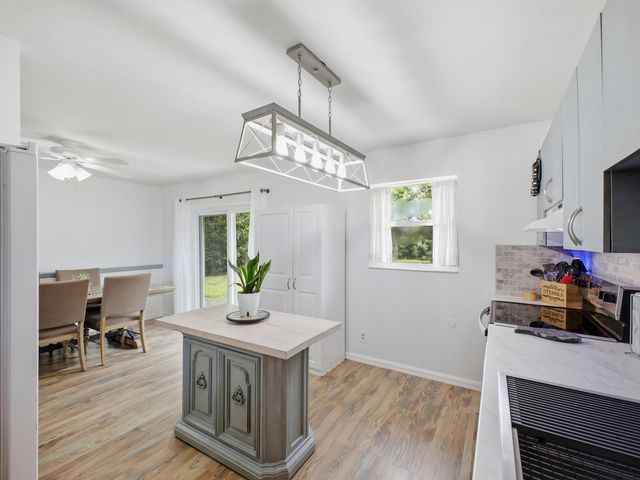 234 La Mancha Avenue, Royal Palm Beach, FL 33411