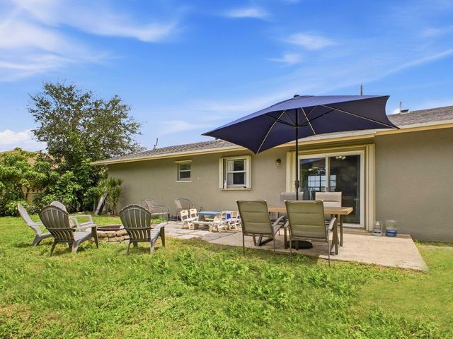 234 La Mancha Avenue, Royal Palm Beach, FL 33411