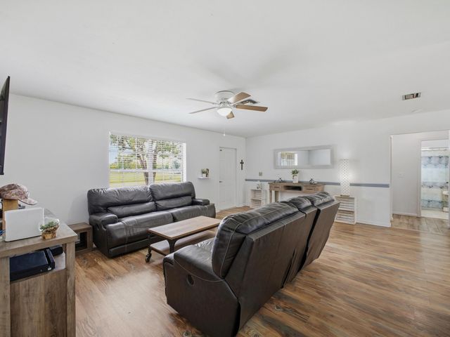 234 La Mancha Avenue, Royal Palm Beach, FL 33411