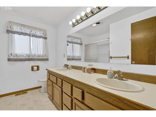 14650 Se THELMA Cir, Milwaukie, OR 97267