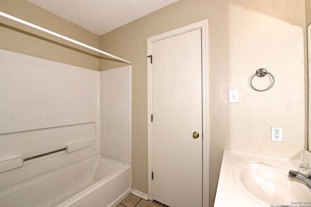 10634 SHAENMEADOW, San Antonio, TX 78254