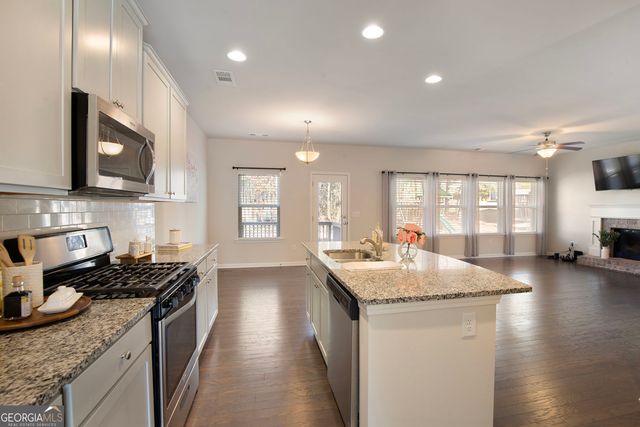 6215 Vista Crossing Way, Cumming, GA 30028