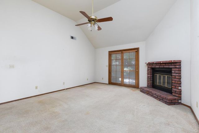 2038 Rall Avenue, Clovis, CA 93611