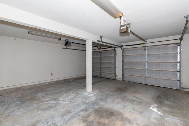 2038 Rall Avenue, Clovis, CA 93611