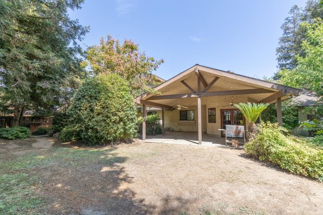 2038 Rall Avenue, Clovis, CA 93611