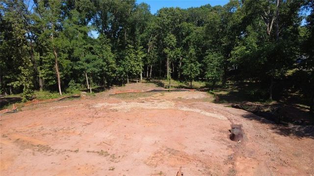 2304 Whites Mill Road, Decatur, GA 30032