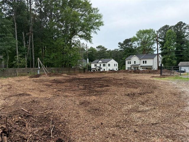 2304 Whites Mill Road, Decatur, GA 30032
