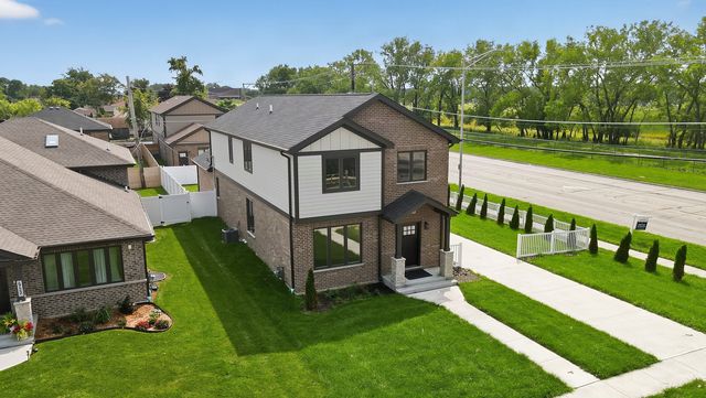 7957 W 73 Place, Bridgeview, IL 60455