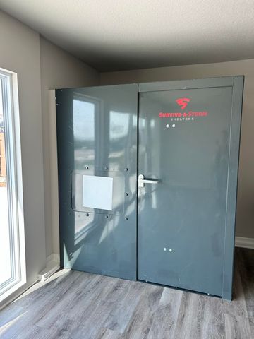 9218 E Creed St, Wichita, KS 67210