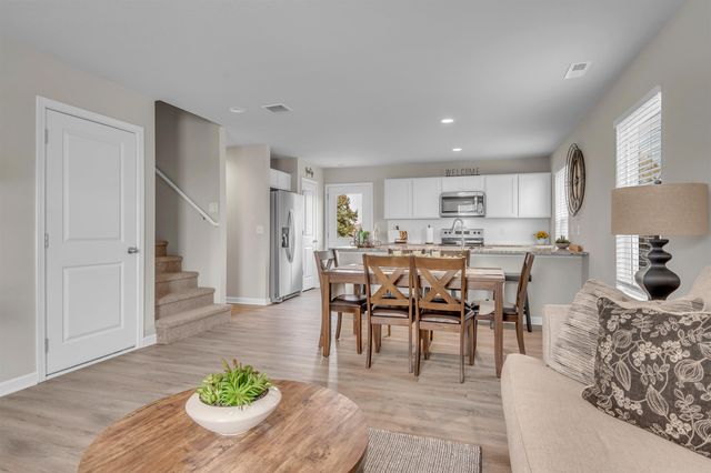 9218 E Creed St, Wichita, KS 67210