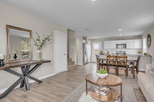 9218 E Creed St, Wichita, KS 67210