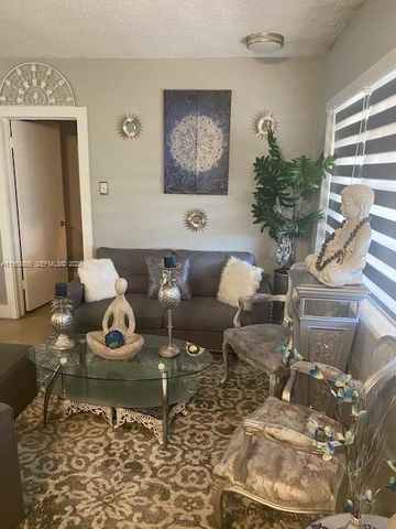 691 E 62nd St, Hialeah, FL 33013