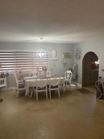 691 E 62nd St, Hialeah, FL 33013