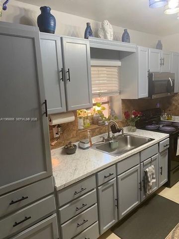 691 E 62nd St, Hialeah, FL 33013