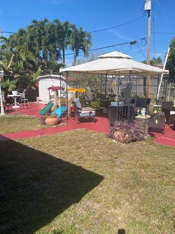 691 E 62nd St, Hialeah, FL 33013