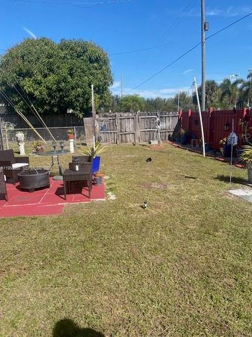 691 E 62nd St, Hialeah, FL 33013