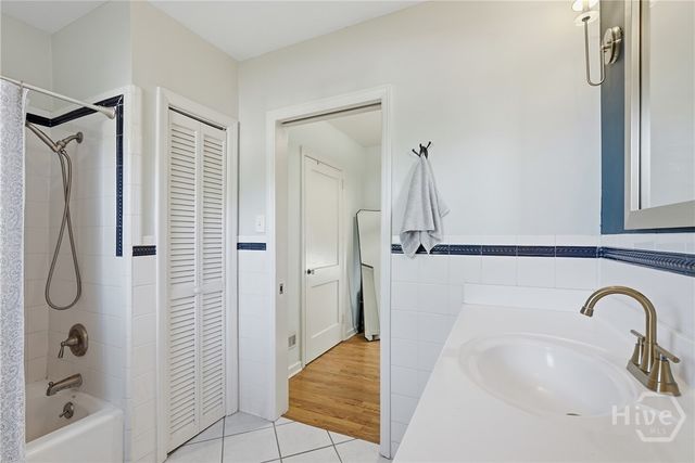 402 E 56th Street, Savannah, GA 31405