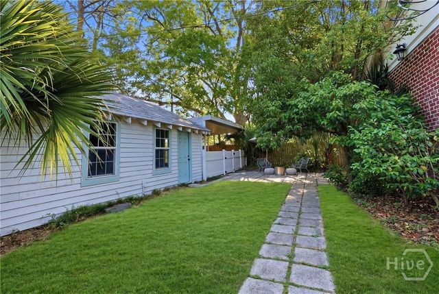 402 E 56th Street, Savannah, GA 31405