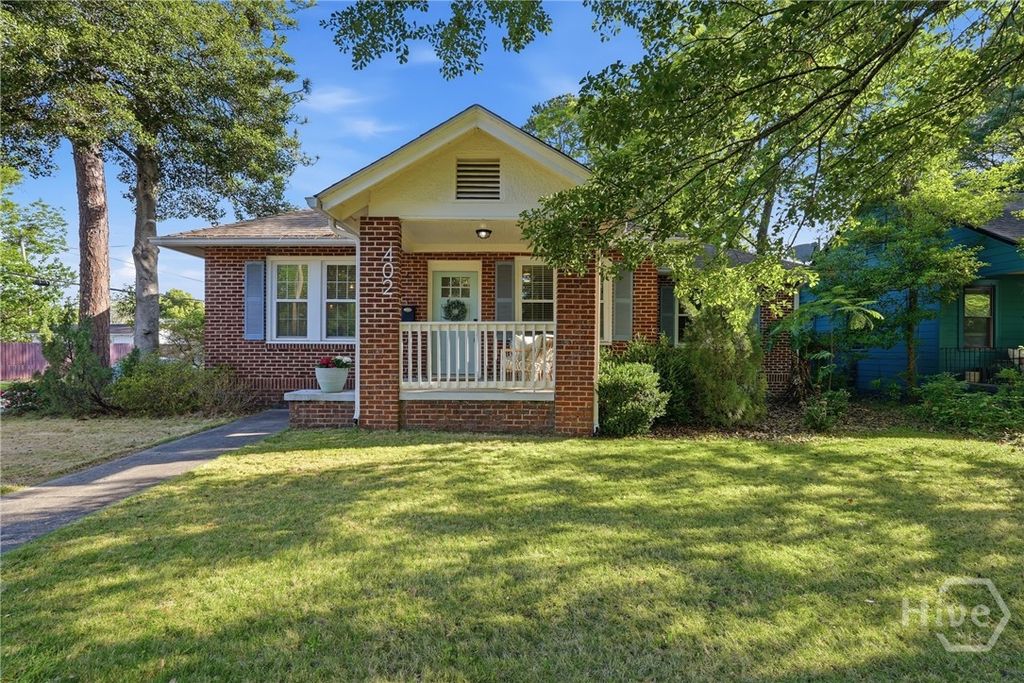 402 E 56th Street, Savannah, GA 31405